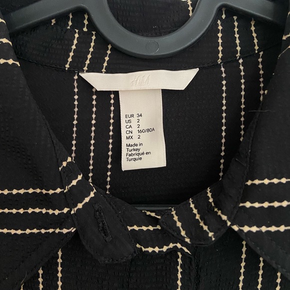 H&M Button Up Oversized Shirt - Picture 2 of 3